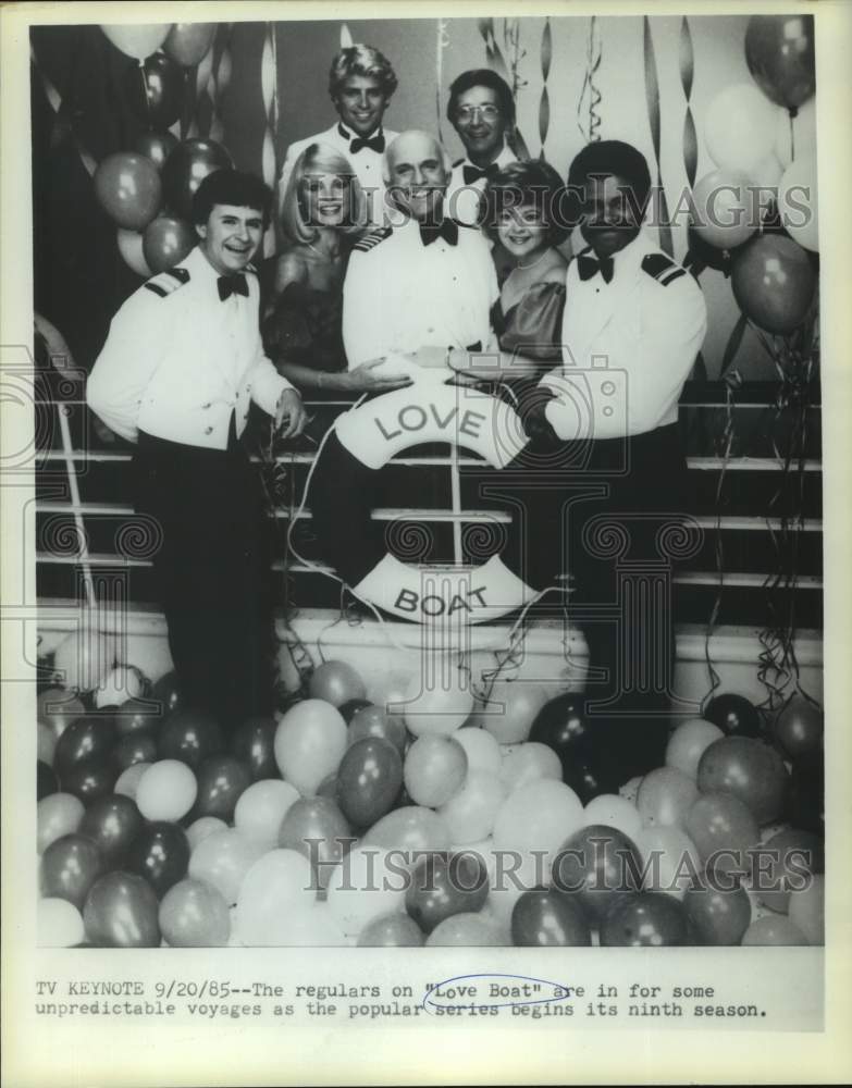 1985 Press Photo The regulars of popular series &quot;Love Boat&quot; begins ninth season-Historic Images