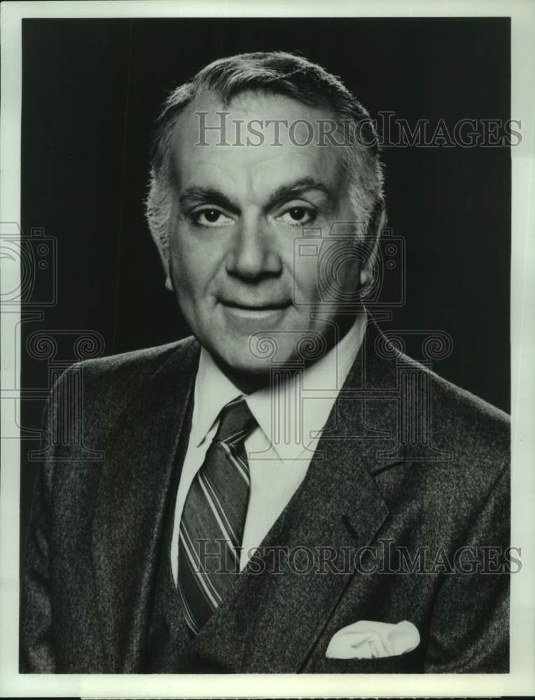 1984 Press Photo Robert Mandan stars in ABC-TV &quot;Three&#39;s A Crowd.&quot; - nop51227-Historic Images