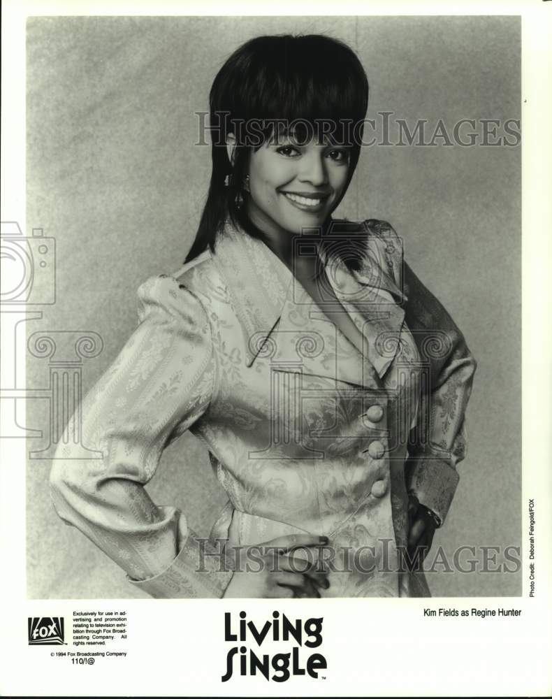 1994 Press Photo Kim Fields as Regine Hunter in "Living Single" - nop51302-Historic Images