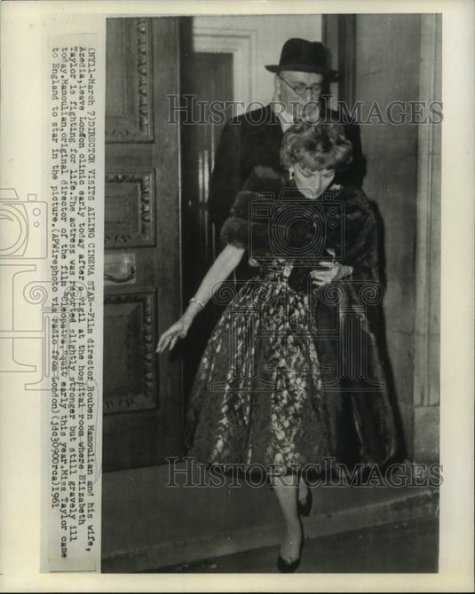 1961 Press Photo Director Rouben Mamoulian, wife, Azedia, leave London clinic - Historic Images