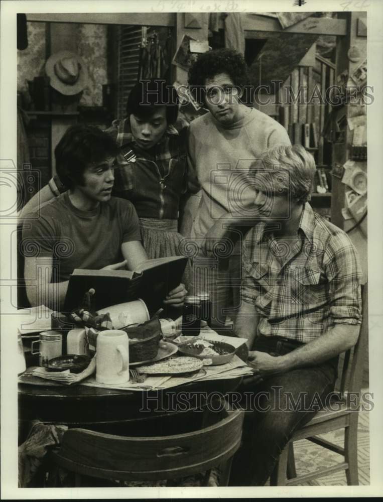 1976 Press Photo Cast of &quot;Making It&quot; on NBC Television Network colorcast-Historic Images