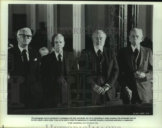 1981 Press Photo Douglas Fairbanks, Jr., Fred Astaire & cast in "Ghost Story"-Historic Images