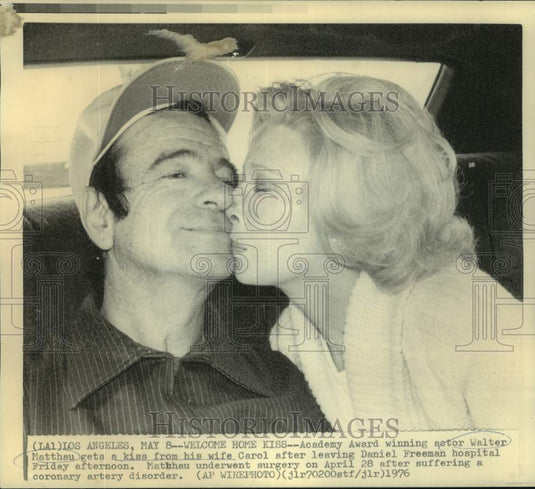 1976 Press Photo Actor Walter Matthau & his wife Carol, Los Angeles - nop52798-Historic Images