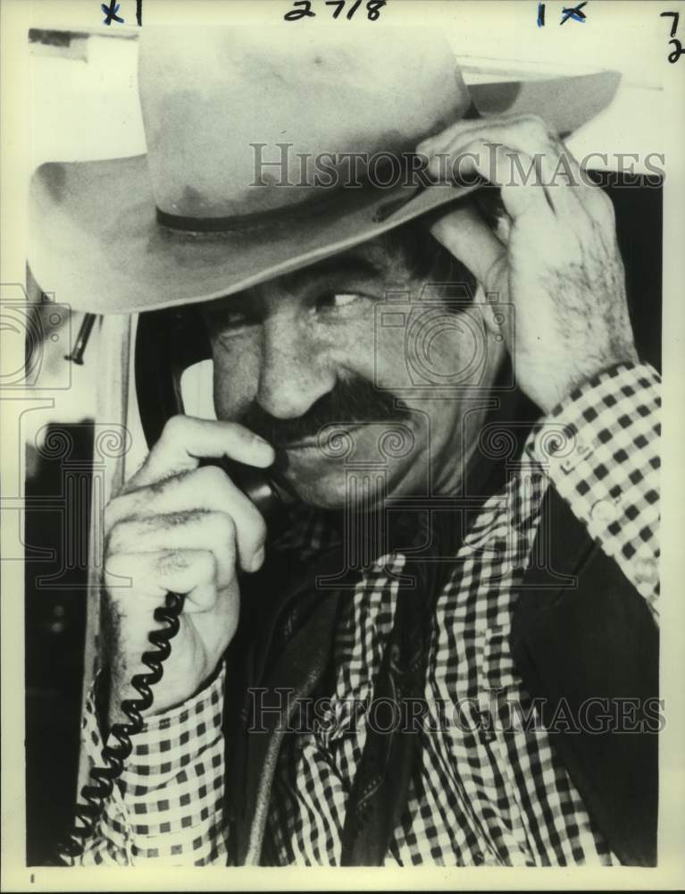 1982 Press Photo Walter Matthau, Actor in &quot;Casey&#39;s Shadow&quot; on NBC-TV - nop53388-Historic Images