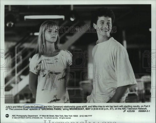 1989 Press Photo Julie McCullough and co-actor Kirk Cameron in "Growing Pains"-Historic Images