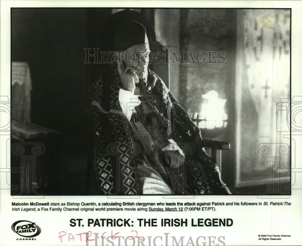 2000 Press Photo Actor Malcolm McDowell, in "St. Patrick: The Irish Legend"-Historic Images