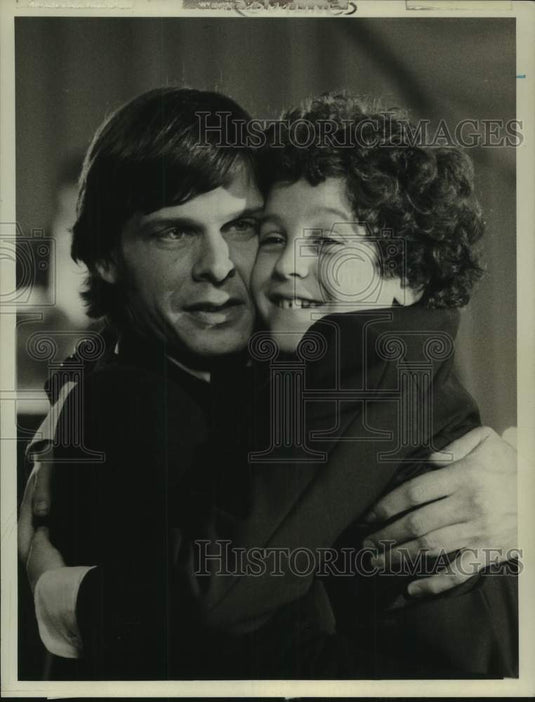 1977 Press Photo Actors Jeff Lynas & Marc Singer in "Something For Joey"-Historic Images
