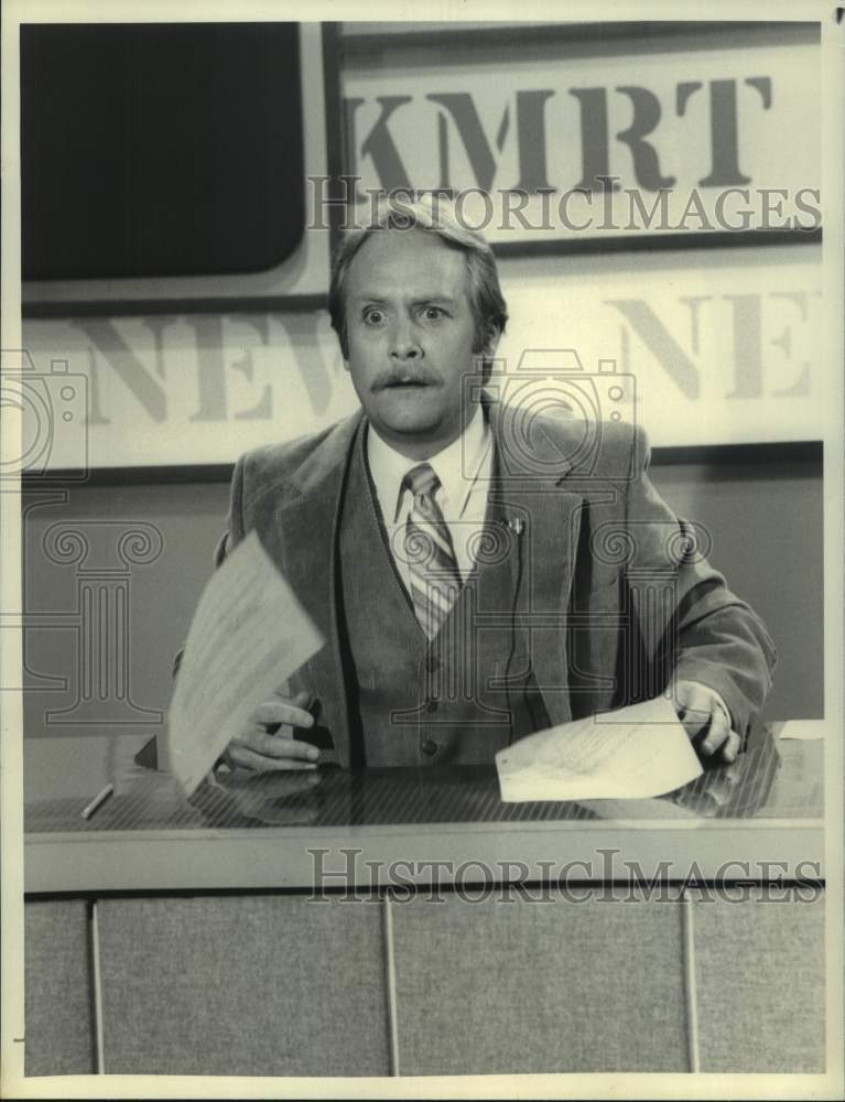 1984 Press Photo Martin Mull stars in comedy series &quot;Domestic Life&quot; - nop56298-Historic Images