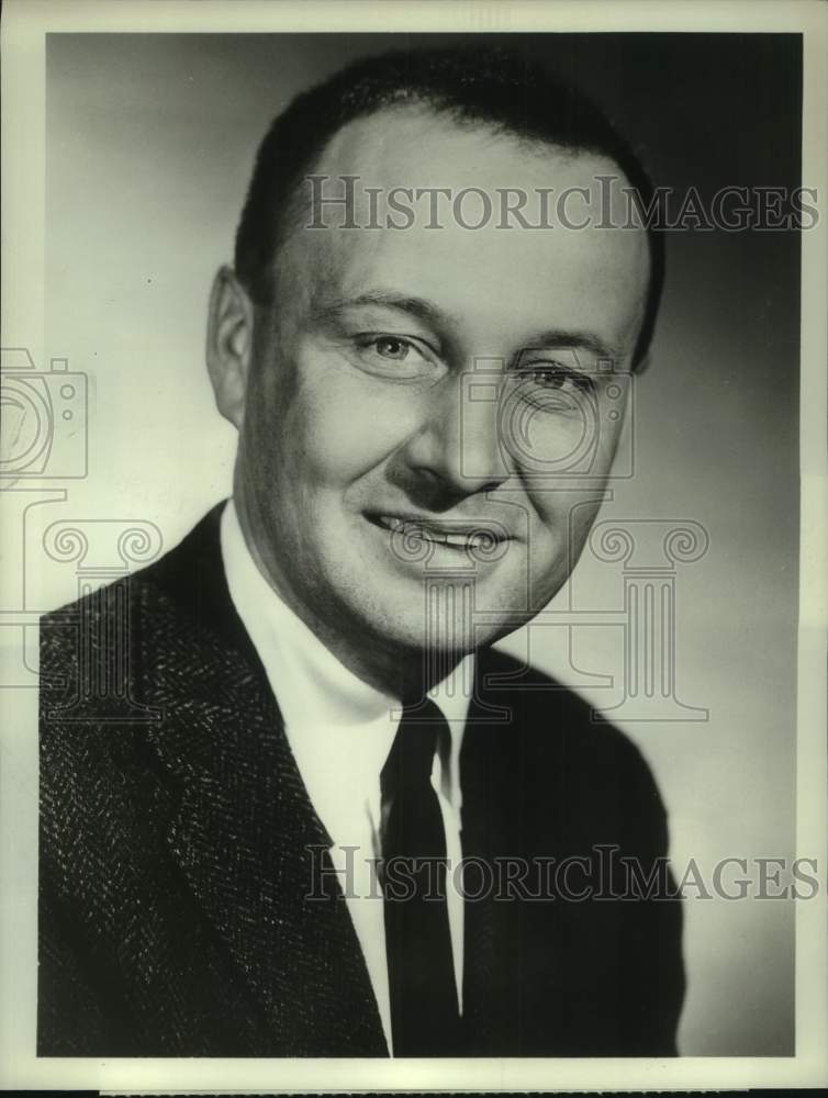 Press Photo Jim McKay, host of the &quot;ABC Wide World of Sports&quot; - nop56311-Historic Images