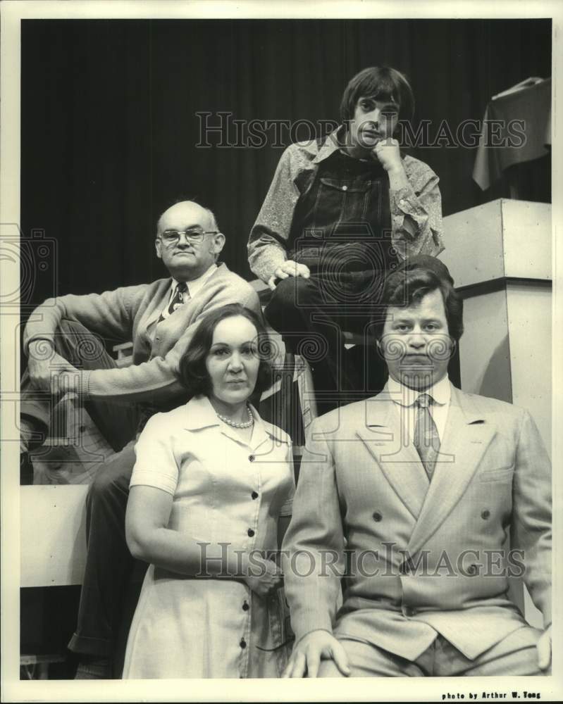 1981 Press Photo Mary Margaret McCrea and the cast of Promenade, All!-Historic Images