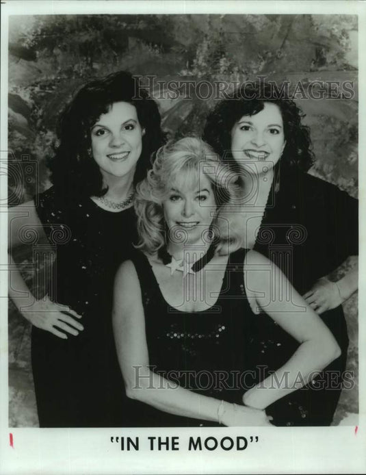 Press Photo Entertainers "In The Mood." - nop56615-Historic Images