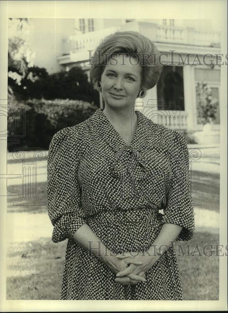 1986 Press Photo Millicent Martin stars in drama series &quot;Downtown&quot; - nop56785-Historic Images