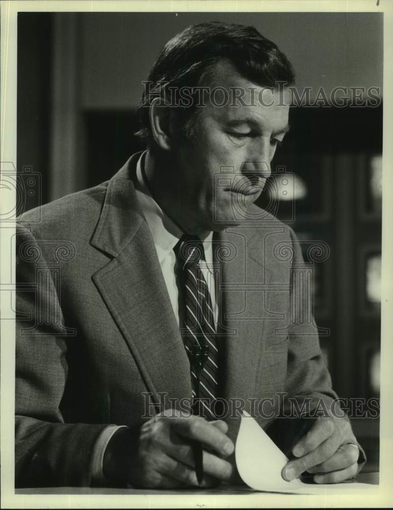 1982 Press Photo Roger Mudd, NBC News Correspondent - nop56903-Historic Images