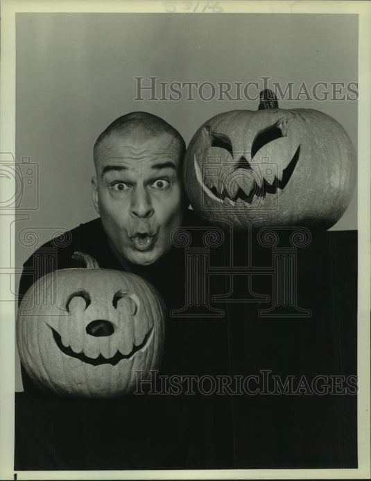 1985 Press Photo Actor Richard Moll in "Night Court" - nop57011-Historic Images