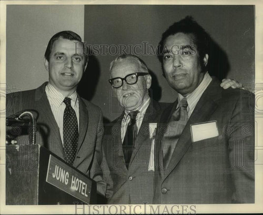 1971 Press Photo Senator Walter F. Mondale, Richard Babcock, Dr. Frank P. Lloyd-Historic Images