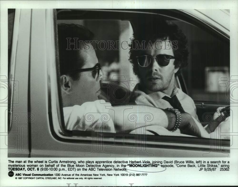 1987 Press Photo Curtis Armstrong and Bruce Willis star in ABC&#39;s &quot;Moonlighting&quot;-Historic Images