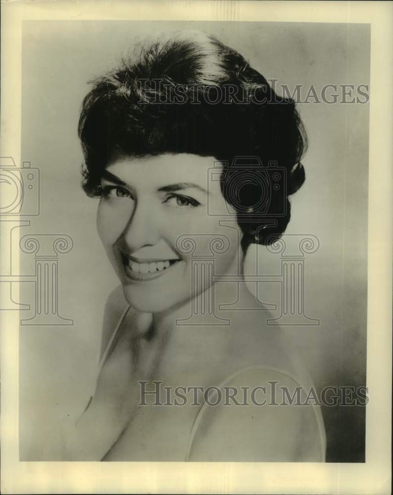 1960 Press Photo Dorothy Loudon will be among stars in &quot;Accent On Laughter.&quot;-Historic Images