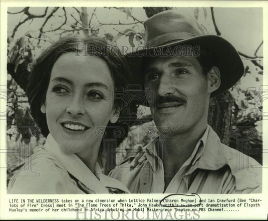 1982 Sharon Mughan and Ben Cross star in "The Flame Trees of Thika" - Historic Images