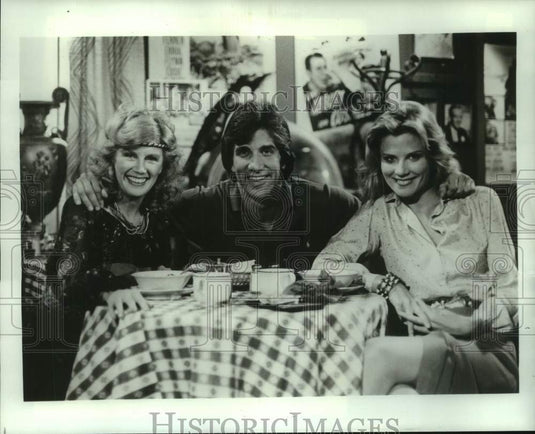 1982 Press Photo Kathleen Nolan and cast of "Lights, Camera, Action, Love."-Historic Images