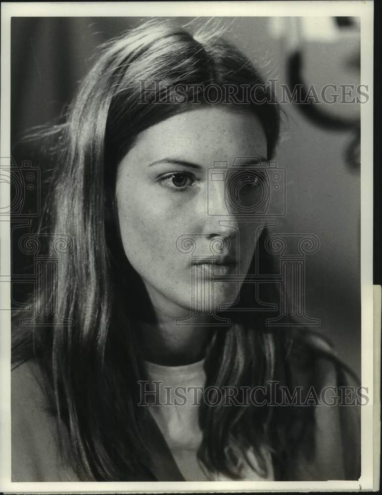 1976 Press Photo Actress Annette O'Toole in "The Indian" on "Serpico" on NBC-TV - Historic Images