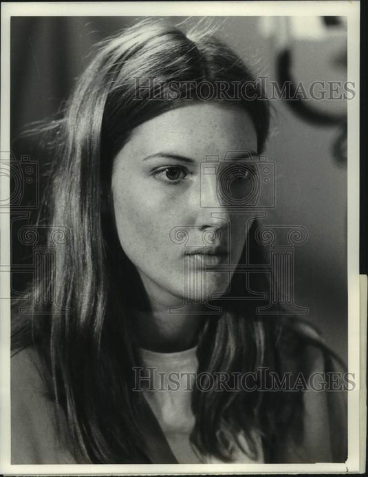 1976 Press Photo Actress Annette O'Toole in "The Indian" on "Serpico" on NBC-TV - Historic Images