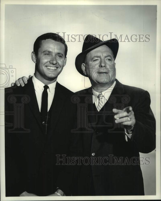 1960 Press Photo Roger Perry & Pat O'Brien "Harrigan & Son" - nop61210-Historic Images