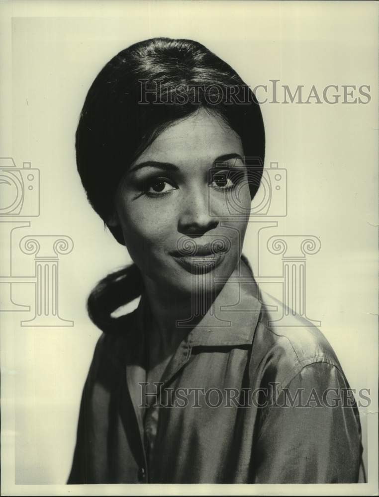 1965 Press Photo Dolores Montez stars in "Secret Agent" on CBS-TV - nop61908-Historic Images