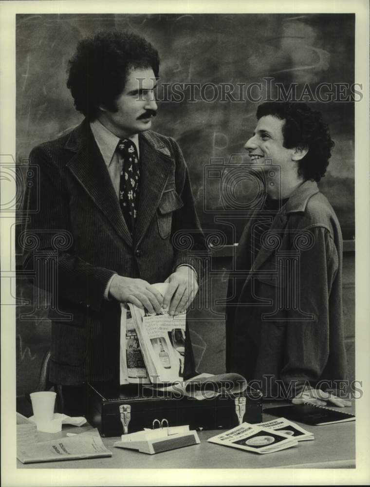 1975 Press Photo Ron Palillo and Gabriel Kaplan on Welcome Back, Kotter, on ABC.-Historic Images