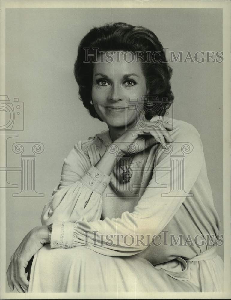 1979 Press Photo Lee Meriwether stars on Barnaby Jones, on CBS. - nop62207-Historic Images