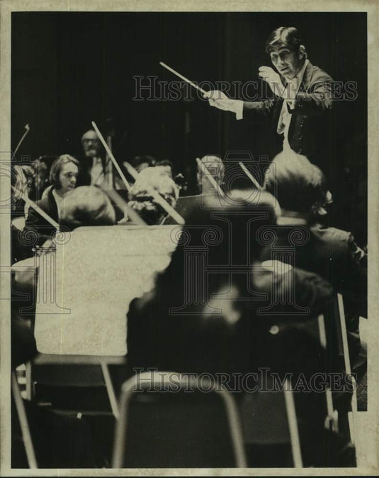 1972 Press Photo View of conductor, New Orleans Theater for the Performing Arts - Historic Images