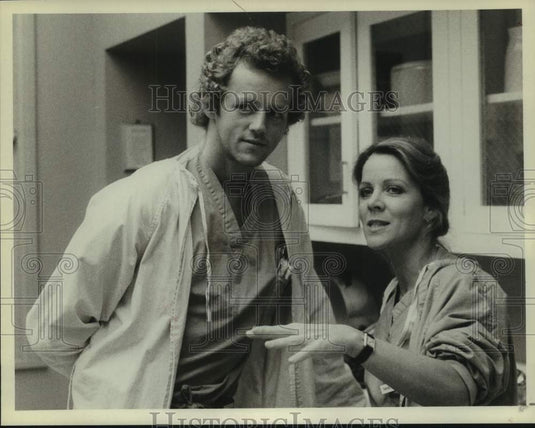 1982 Press Photo David Morse and Dorothy Fielding star in "St. Elsewhere." - Historic Images