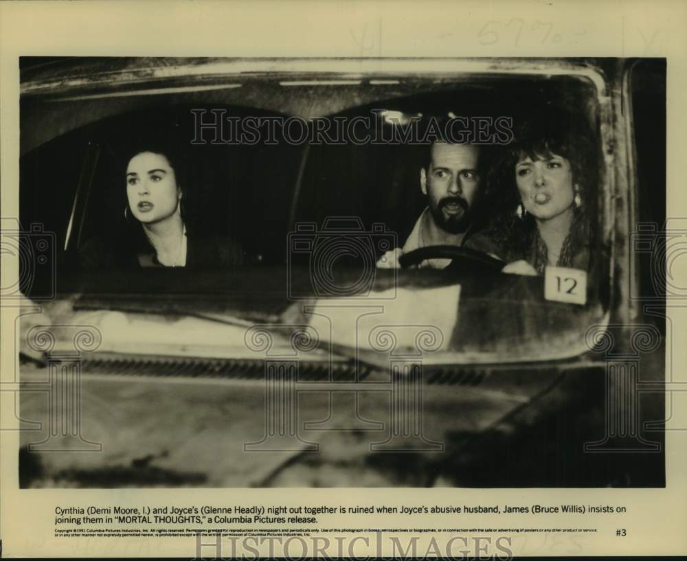 1991 Press Photo Bruce Willis, Demi Moore & Glenne Headly in "Mortal Thoughts" - Historic Images