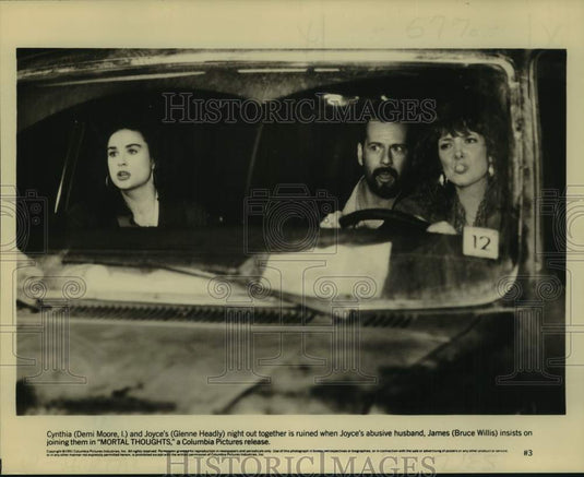 1991 Press Photo Bruce Willis, Demi Moore & Glenne Headly in "Mortal Thoughts" - Historic Images