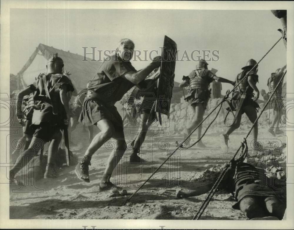 1981 Press Photo Anthony Quayle, &quot;Masada - Part II&quot; - nop65968-Historic Images