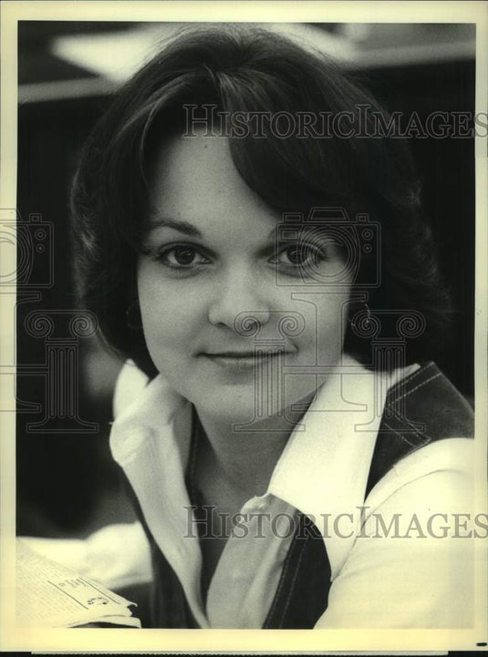 1977 Press Photo Actress Pamela Reed as Sandi Farrell in "The Andros Targets"-Historic Images