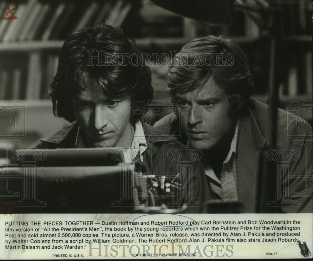 1976 Press Photo Dustin Hoffman &amp; Robert Redford in &quot;All the President&#39;s Men&quot;-Historic Images