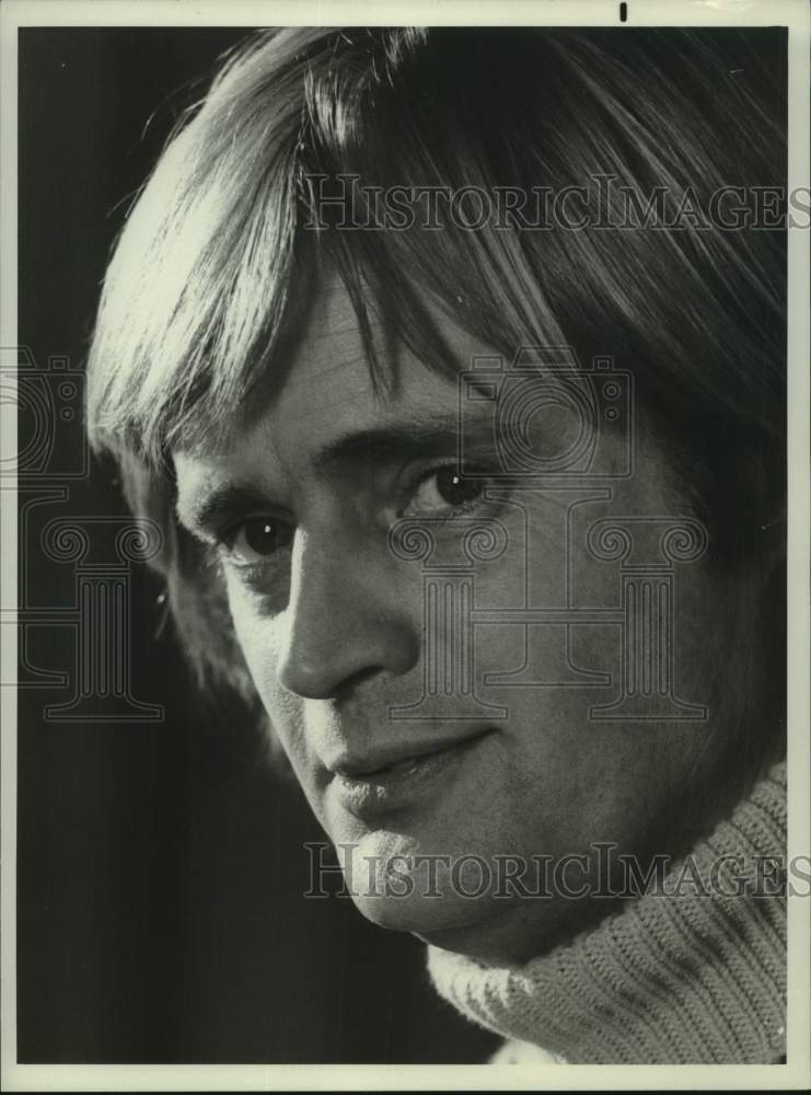 1976 Press Photo Actor David McCallum in &quot;The Invisible Man.&quot; - nop69687-Historic Images