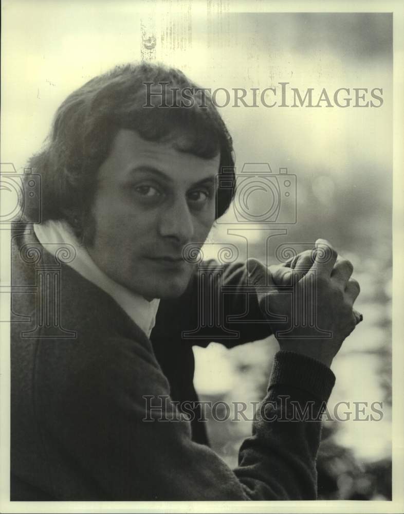 1973 Press Photo Fairmont Hotel publicity release of Tony Page&#39;s performance-Historic Images