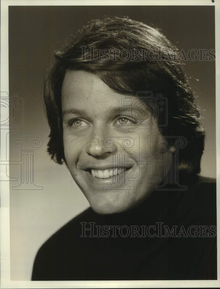 1976 Press Photo Actor Bob Purvey in "Lovers and Friends" on NBC Television-Historic Images