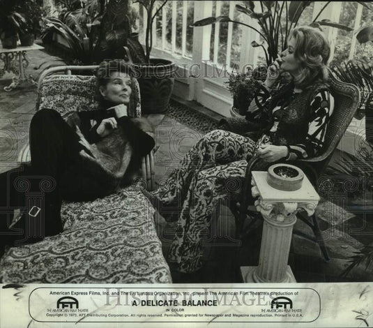 1973 Press Photo Actors Katharine Hepburn, Lee Remick in "A Delicate Balance"-Historic Images