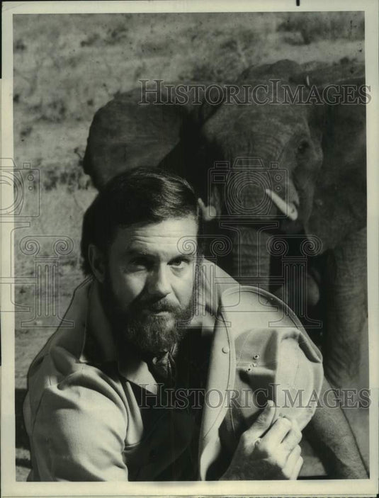 1970 Press Photo Cliff Robertson, Host-narrator of "Elephant Country," on NBC-Historic Images