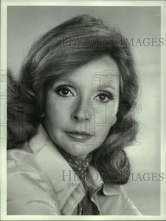 1976 Press Photo Madlyn Rhue in "Executive Suite," on CBS Television - nop73548-Historic Images