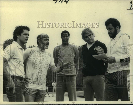 1981 Press Photo Actor Parnell Roberts, co-stars in "Trapper John, M.D."-Historic Images
