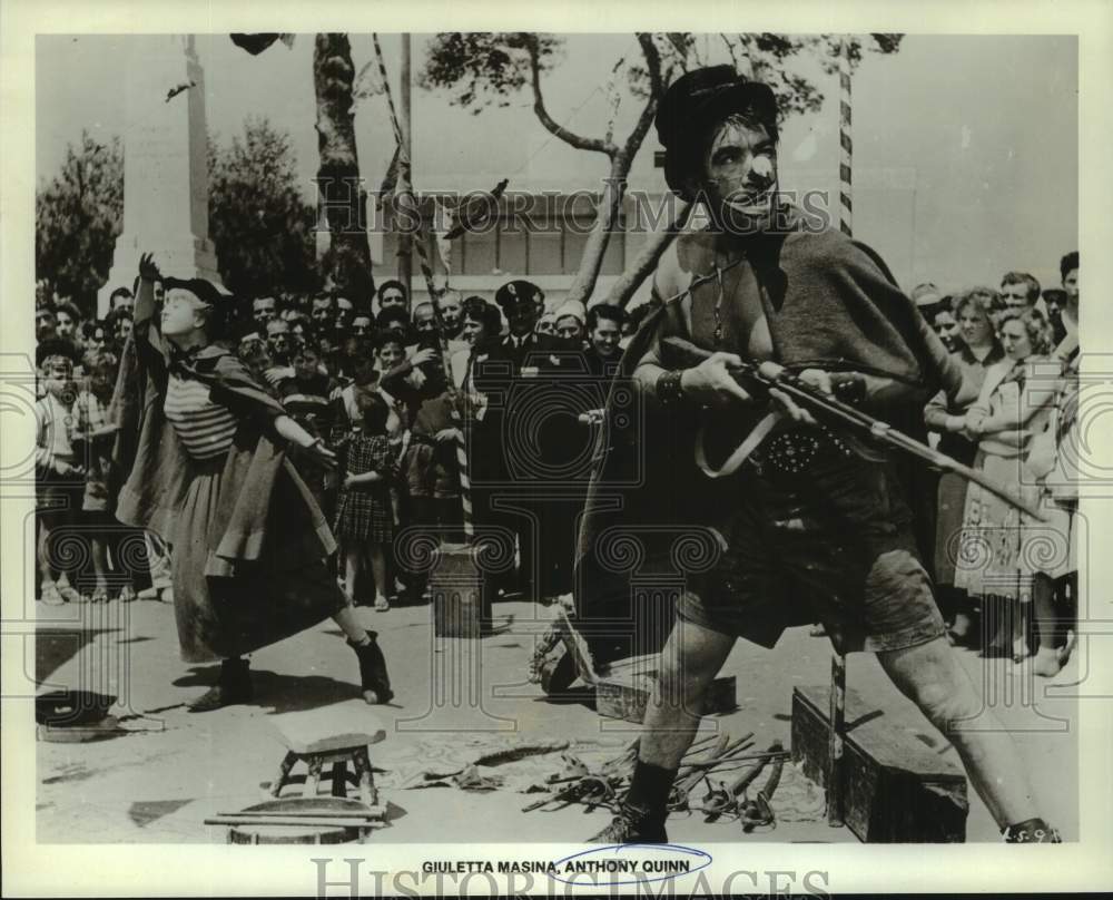 1980 Press Photo Giuletta Masina and Anthony Quinn star in &quot;La Strada&quot;-Historic Images