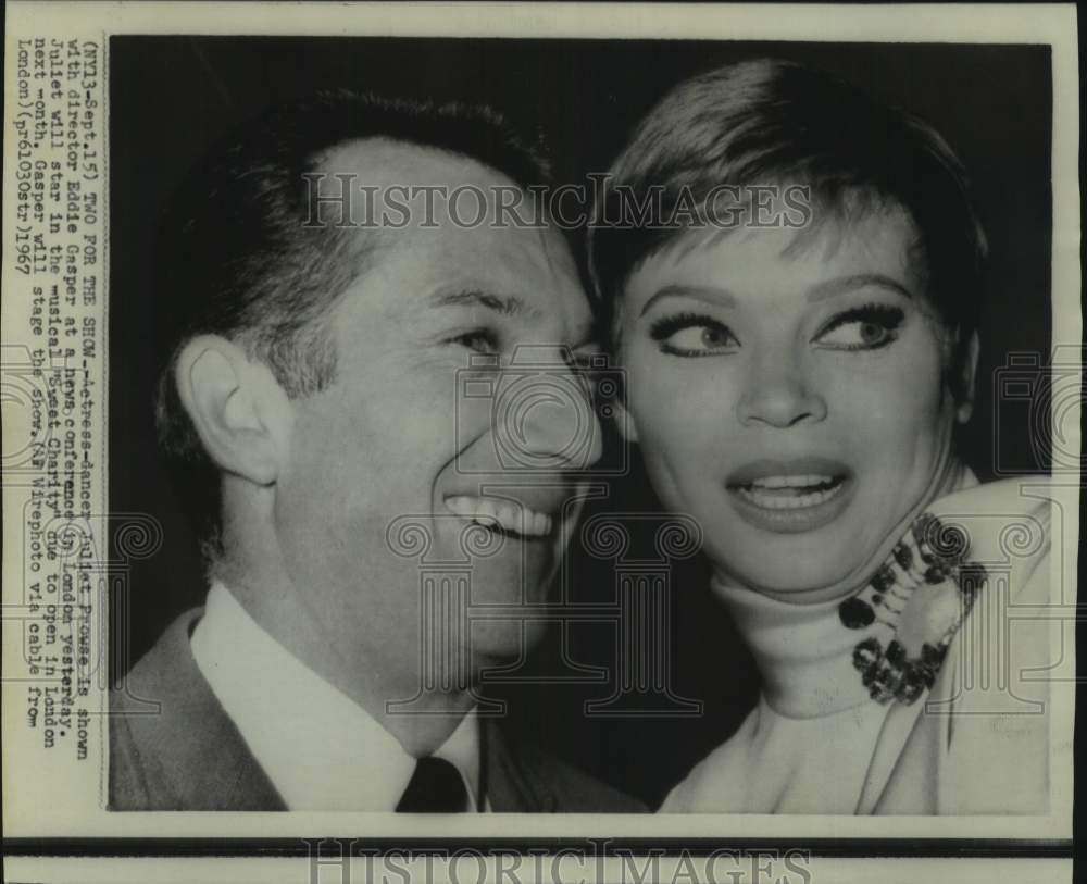 1967 Press Photo Juliet Prowse and Eddie Gasper at news conference in London.-Historic Images