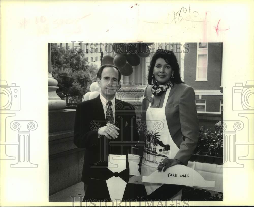 1991 Feast with the Stars hosts Al Petrie and Sally-Ann Roberts - Historic Images