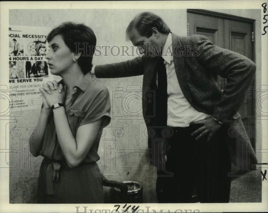 1981 Press Photo Kate Nelligan and Ken Howard starring in "Victims" - nop74868-Historic Images