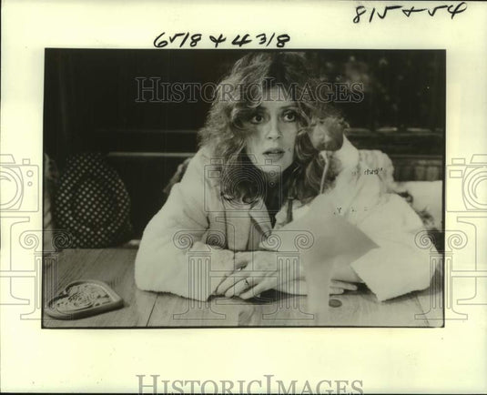 1980 Press Photo Actor Susan Sarandon in a movie scene. - nop75164-Historic Images