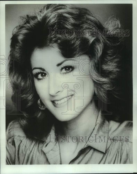 1983 Press Photo Travel expert Michele Russell appears on "Taking Advantage."-Historic Images
