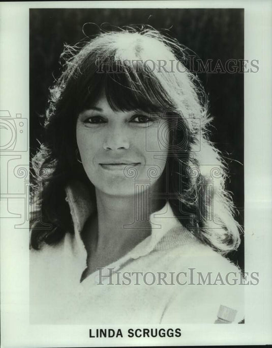 1982 Press Photo Linda Scruggs guest stars on Simon & Simon, on CBS. - nop75819-Historic Images